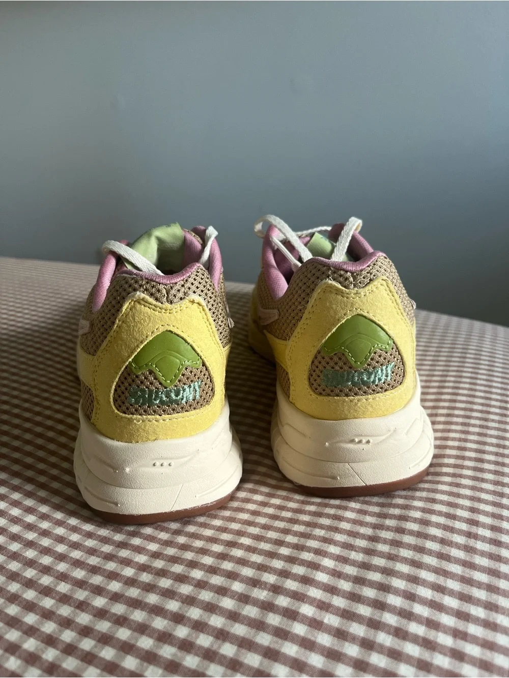Saucony 3d grid hurricane mushroom